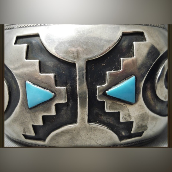 Rare Vintage Navajo & Hopi Silver and Turquoise Bracelet - Picture 4 of 6